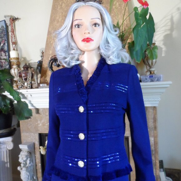 New St. John Evening Royal Blue Knit Skrt Suit w/Pailettes Embellishment Size 2 - Picture 5 of 16